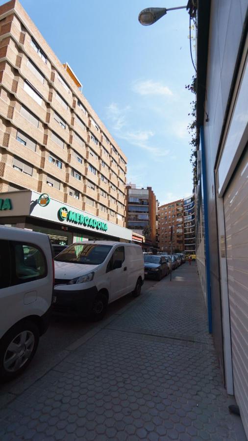 Rentalsevilla Coqueto Apartamento Con Terraza Privada Exterior photo