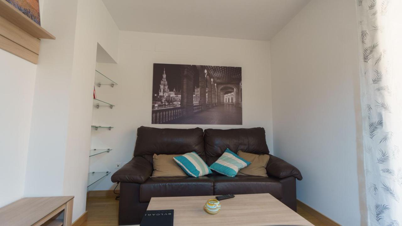 Rentalsevilla Coqueto Apartamento Con Terraza Privada Exterior photo